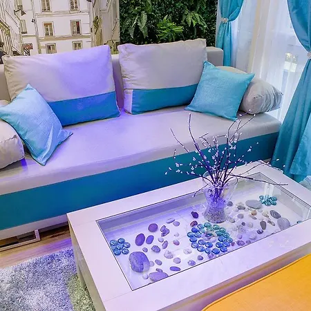 Apartment Center *