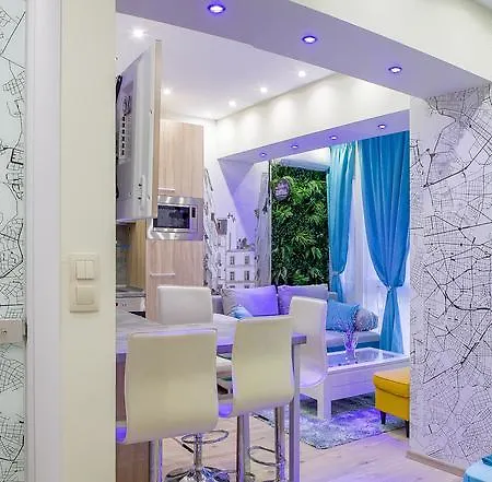 Center Apartment *